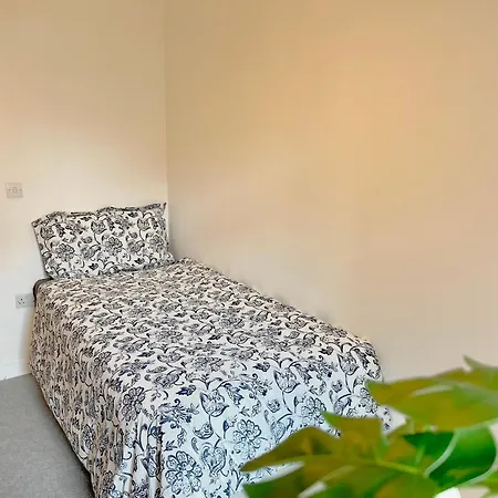 Modern Patio Flat Close To Tower Bridge Apartment