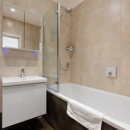2br2ba By Bloomsbury - Cityapartmentstay Apartment London