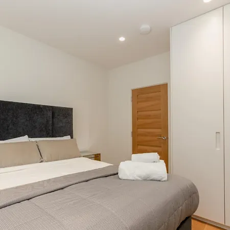 2br2ba By Bloomsbury - Cityapartmentstay Apartment