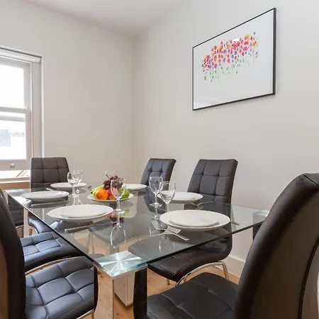 2br2ba By Bloomsbury - Cityapartmentstay * London