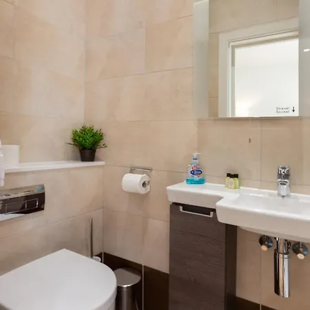 Fitzrovia & Soho - 3br - Cityapartmentstay Apartment