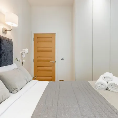 Fitzrovia & Soho - 3br - Cityapartmentstay Apartment