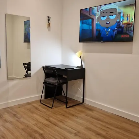 Kensington 2 Bed * London