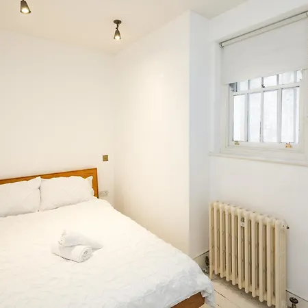 Charming 2-bed Flat In The Heart Of Nottinghill - Steps From Portobello Rd Market And Nottinghill Bookshop London