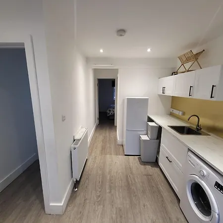 Impeccable 1-bed In Apartment *