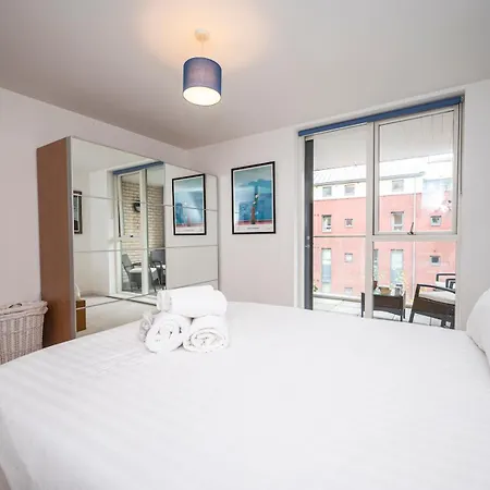 Apartment Near Tower Bridge And Tube Pass The Keys London