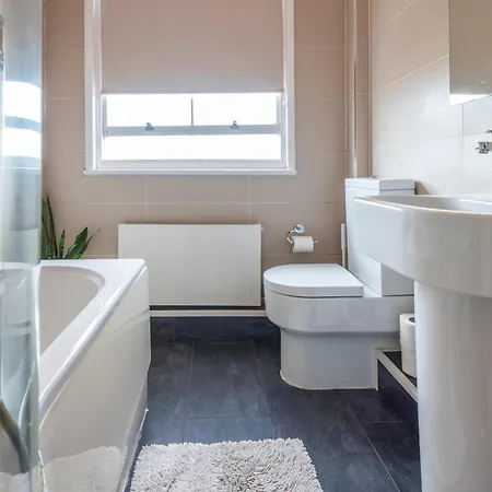 Adorable, Comfy Flat Walk Paddington/elizabeth Stn Apartment *