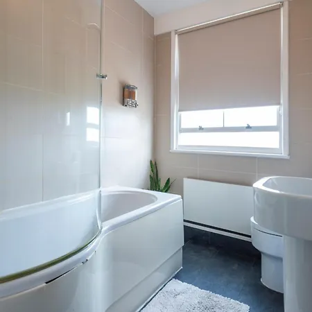 Adorable, Comfy Flat Walk Paddington/elizabeth Stn Apartment