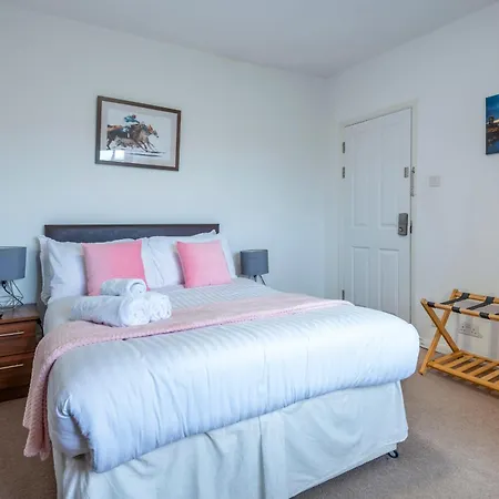 Adorable, Comfy Flat Walk Paddington/elizabeth Stn