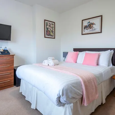 Adorable, Comfy Flat Walk Paddington/elizabeth Stn *