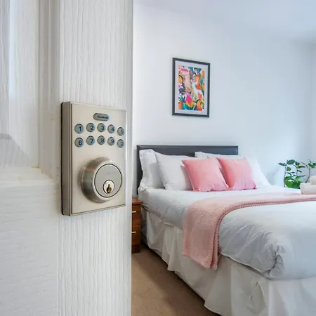 Adorable, Comfy Flat Walk Paddington/elizabeth Stn *