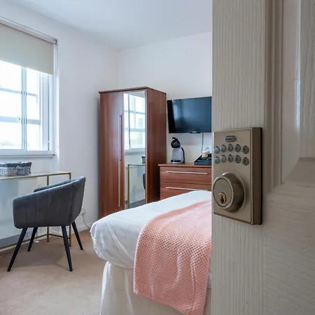 Adorable, Comfy Flat Walk Paddington/elizabeth Stn