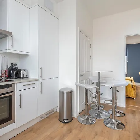 Apartment Adorable, Comfy Flat Walk Paddington/elizabeth Stn London