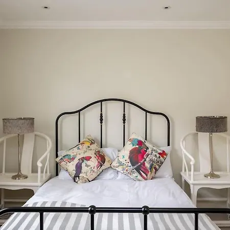 Perfect British Mews - Beautiful Garden * London