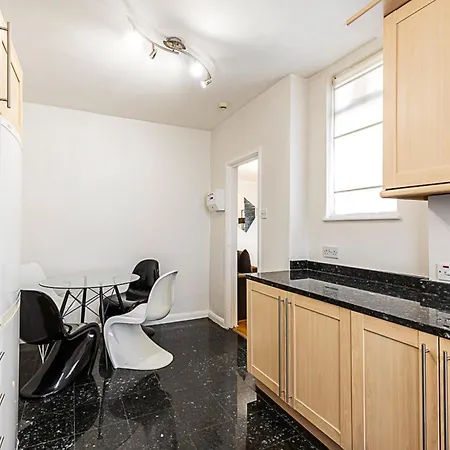 Notting Hill Charm Apartment *
