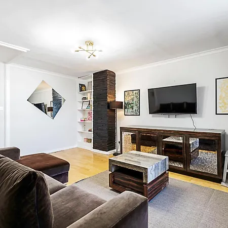Notting Hill Charm Apartment