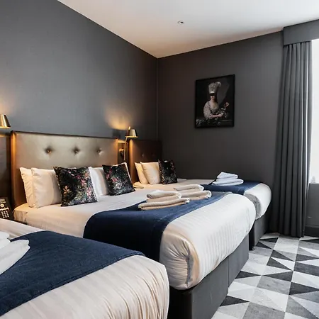 The House On Warwick Hotel 4*