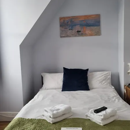 The Windmill 3*