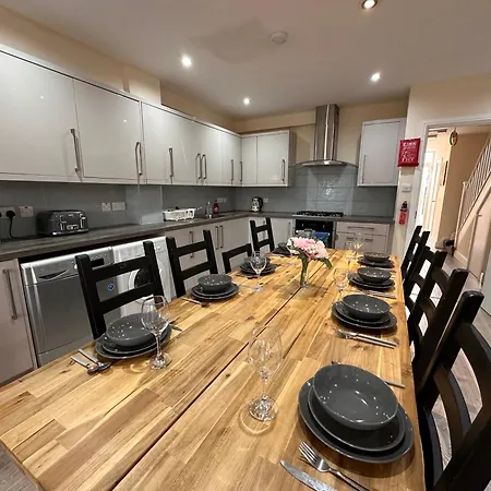 5 Bed 5 Bath / Brick Lane E1 * London