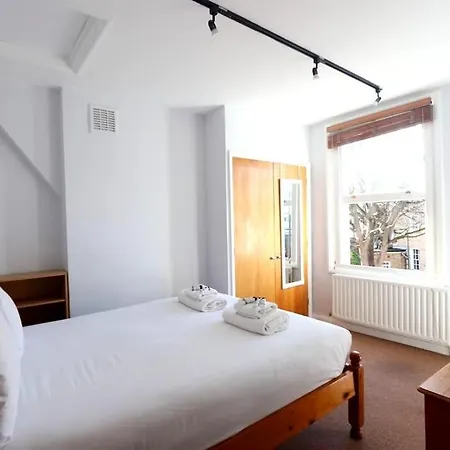 3 Bedroom Prime Angel Location * London