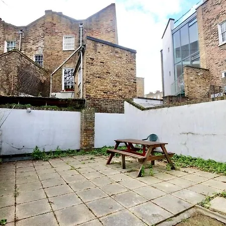 3 Bedroom Prime Angel Location * London