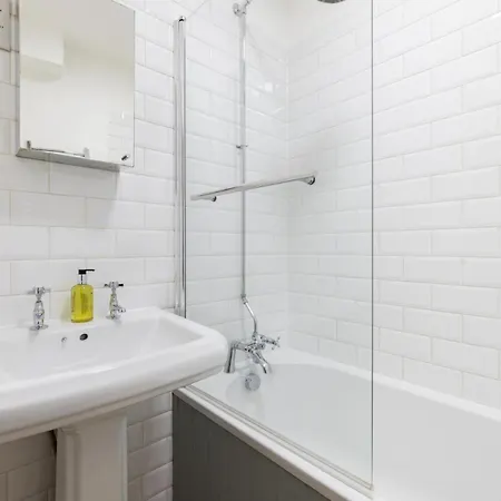 Apartment Olympia's Torch 1 Bedroom In Kensington