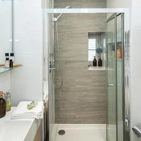 Stunning 2 Bed In Nothing Hill