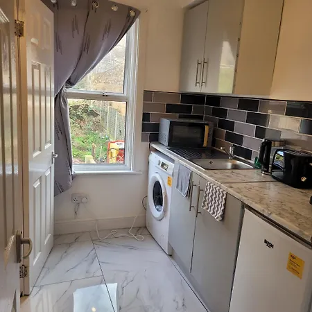 Greenwich - 1 Bed * Plumstead (Greater London)