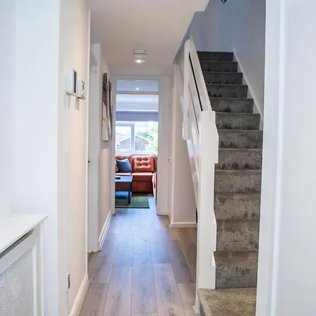 Holiday home Modern 3 Bedroom House In Finchley