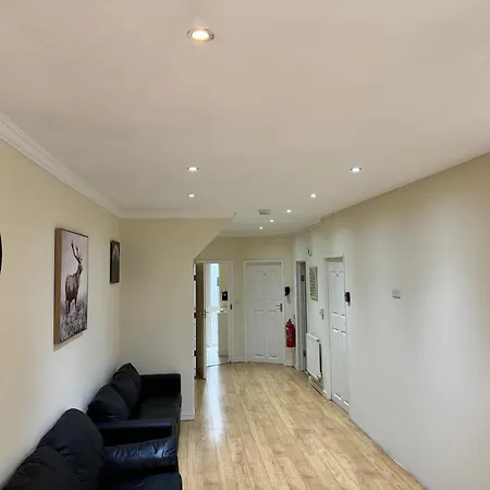 Luxurious Double Homestay London