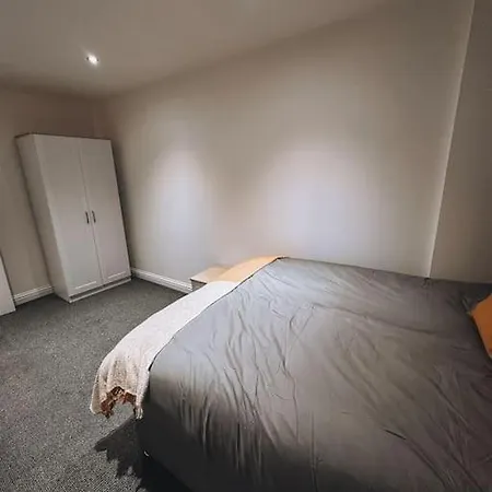 Modern 2 Bedroom Flat In Balham Londres