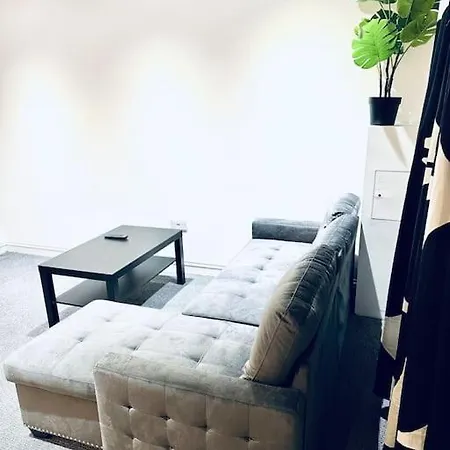 Modern 2 Bedroom Flat In Balham