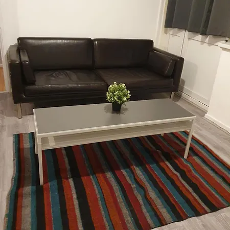 Yolo House * London