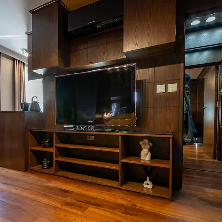 Luxury Flat Victoria Sw1 * London