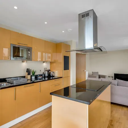 Mysquare Lanterns Way At Canary Wharf Apartment *