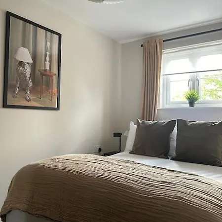 Apartment Countryside 2 Bed Cottage- Aylesbury