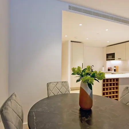 Apartment Luxury Retreat *
