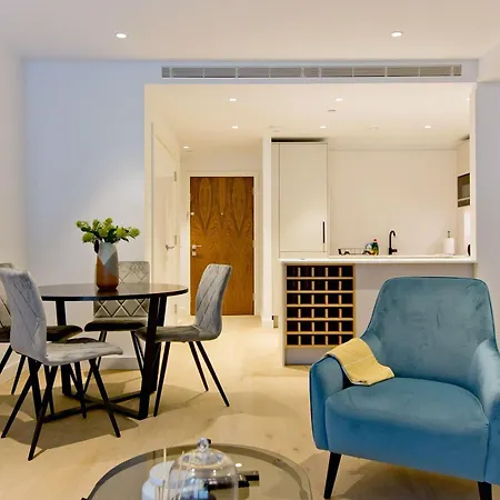 Luxury Retreat * London