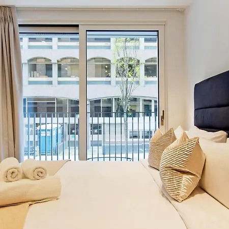 Apartment Luxury Retreat London