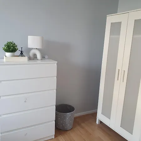 Yolo House Pensjonat *