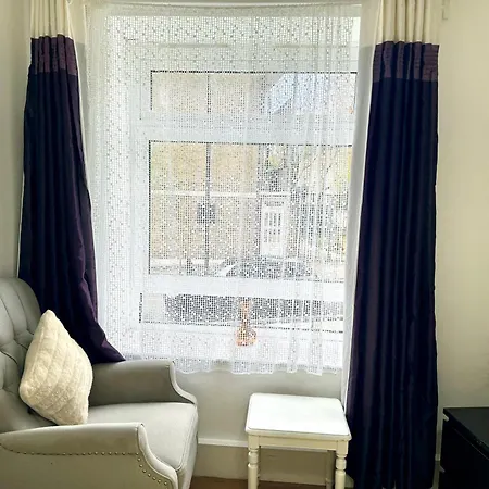The Sheikh's Palace By Wild Apartment London