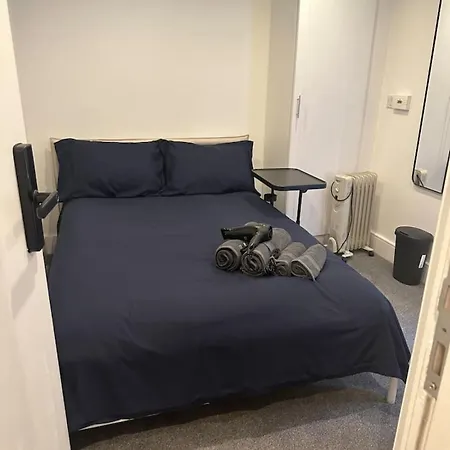 Guest house Buckingham Palace 15minutes Away *