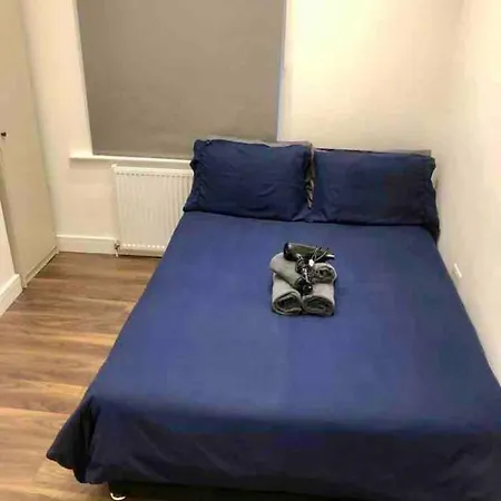 Victoria Vauxhall Moments Away 1 Guest house