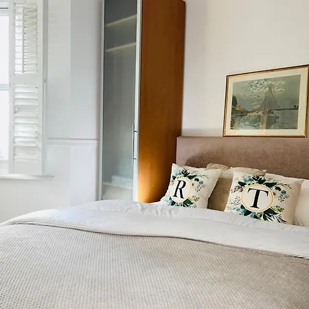 Kensington Secret Gem *
