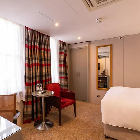 Doubletree By Hilton - West End