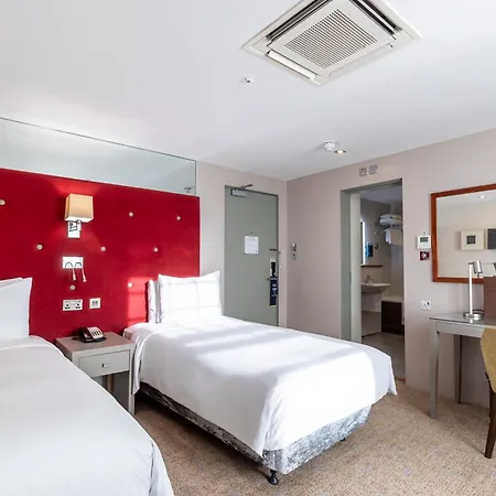 Doubletree By Hilton - West End Szálloda London