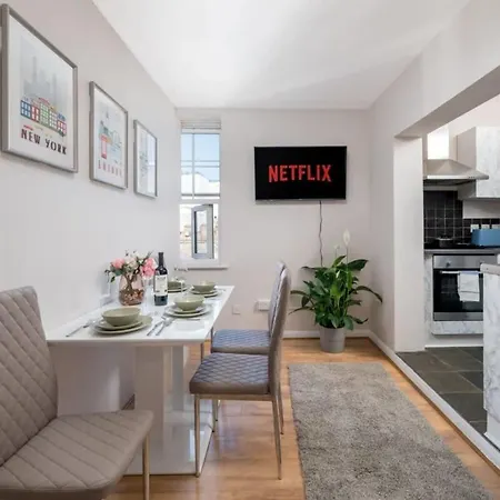 Apartment Of - Lovely Two Bedroom