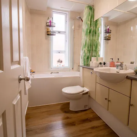 Cosy 2-bedroom In Mayfair 8cb - 4th Floor No Elevator Appartamento *