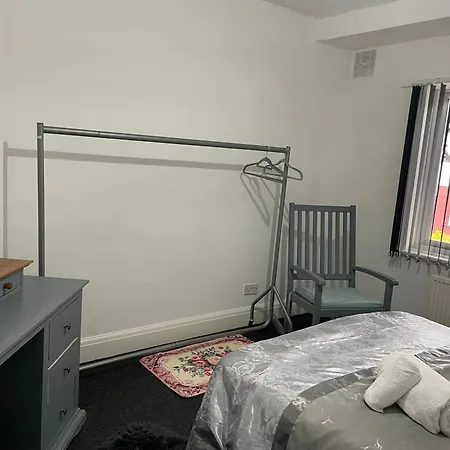 5 Bed 5mins From Wembley Stadium Appartement