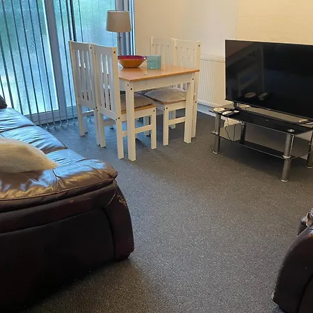 5 Bed 5mins From Wembley Stadium Appartement